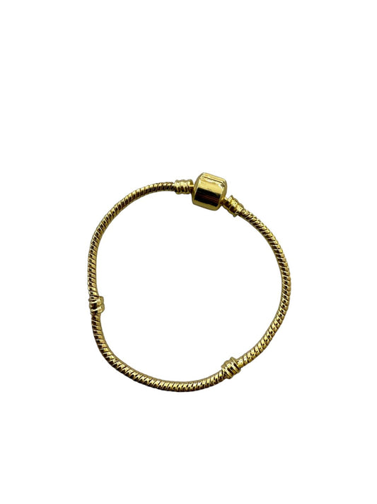 Pulseras chicas doradas tipo pandora